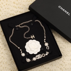 Chanel Necklaces